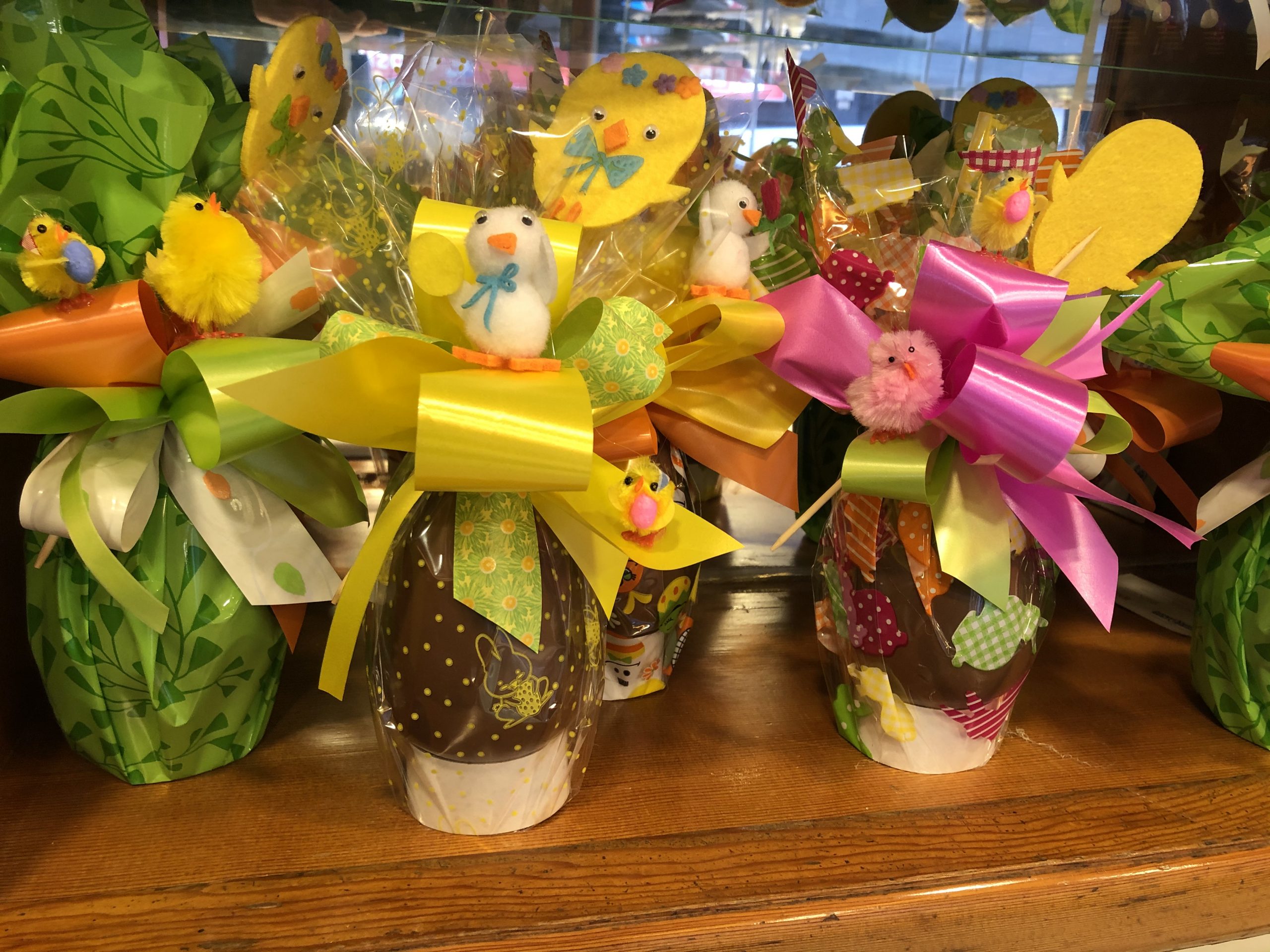 Huevos y figuritas de Pascua